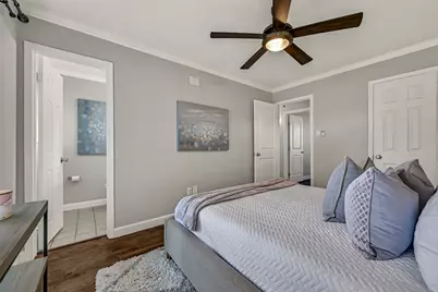 115 S 8th Street, Alvin, TX 77511 - Photo 16