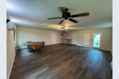 8105 Parker Road, Houston, TX 77078 - Photo 2