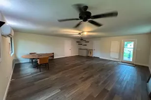 8105 Parker Rd, Houston, TX 77078 - Photo 2
