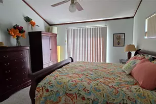 1702 E Castaway St, Tiki Island, TX 77554 - Photo 12