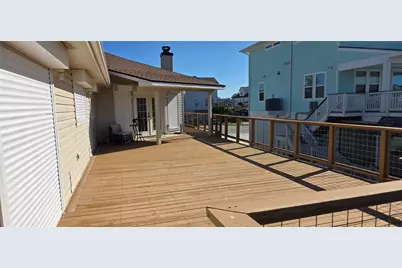 1702 E Castaway Street, Tiki Island, TX 77554 - Photo 16