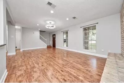 2015 E Lacey Oak Cir, The Woodlands, TX 77380 - Photo 8