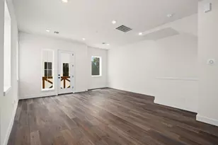 3905 Pinemont Dr, Houston, TX 77018 - Photo 10