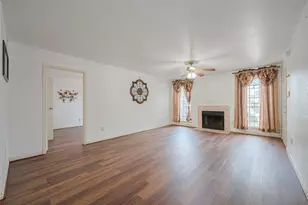 6500 Sands Point Dr, Houston, TX 77074 - Photo 10