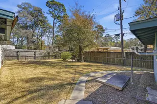 605 Hilliard St, Conroe, TX 77301 - Photo 14