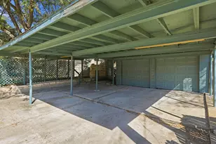 605 Hilliard St, Conroe, TX 77301 - Photo 10