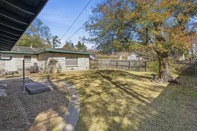 605 Hilliard Street, Conroe, TX 77301 - Photo 16