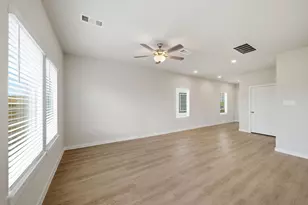 11404 Velvet Fld Dr, Houston, TX 77047 - Photo 12