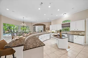 9519 Clubhouse Cir, Magnolia, TX 77354 - Photo 12