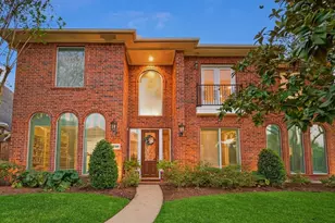5349 Val Verde St, Houston, TX 77056 - Photo 2
