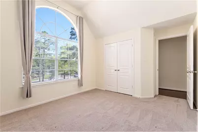 15 Larks Aire Place, The Woodlands, TX 77381 - Photo 18