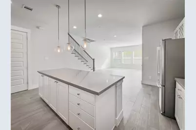 1602 Westside Gardens Lane, Houston, TX 77055 - Photo 8