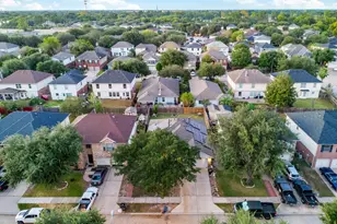 5914 Stirring Winds Ln, Houston, TX 77086 - Photo 2