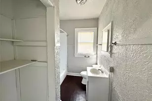 1658 W Main St, Houston, TX 77006 - Photo 10