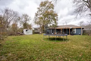 5938 Southlark St, Houston, TX 77033 - Photo 36