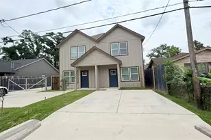 7034 Smilax St, Houston, TX 77088 - Photo 10