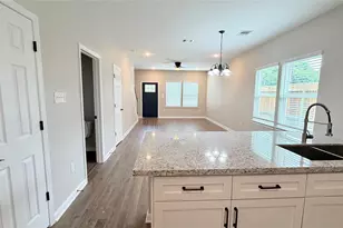 7034 Smilax St, Houston, TX 77088 - Photo 4