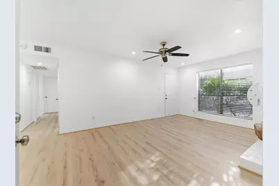 2120 Wilcrest Drive #122, Houston, TX 77042 - Photo 4