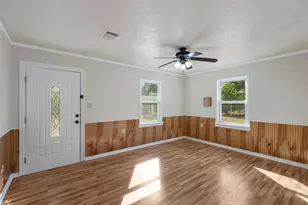 312 E Colorado St, Bremond, TX 76629 - Photo 4