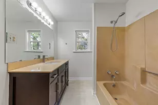 312 E Colorado St, Bremond, TX 76629 - Photo 12