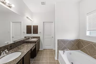 12830 Spruce Circle, Tomball, TX 77375 - Photo 28
