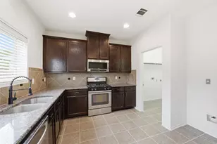 12830 Spruce Cir, Tomball, TX 77375 - Photo 10