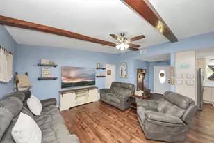 1405 Avenue G, Danbury, TX 77534 - Photo 6