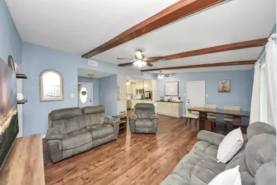 1405 Avenue G, Danbury, TX 77534 - Photo 16