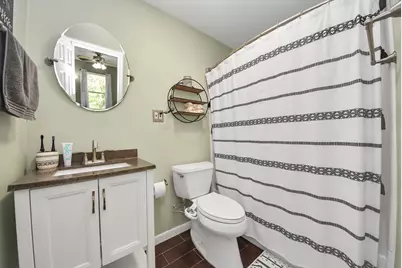 1405 Avenue G, Danbury, TX 77534 - Photo 34