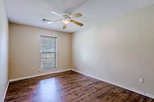 2710 Burke Rd, Pasadena, TX 77502 - Photo 20