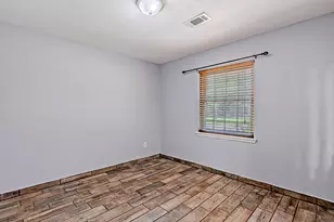 2710 Burke Rd, Pasadena, TX 77502 - Photo 6