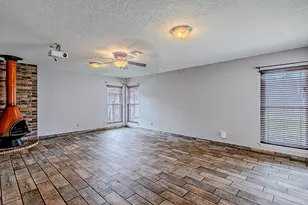 2710 Burke Rd, Pasadena, TX 77502 - Photo 12