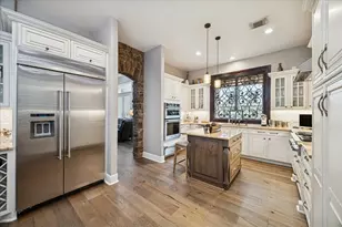 2831 North Cotswold Manor Drive, Houston, TX 77339 - Photo 14