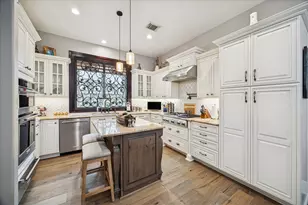 2831 North Cotswold Manor Drive, Houston, TX 77339 - Photo 14