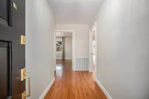 33 Maple Ln, Galveston, TX 77551 - Photo 4