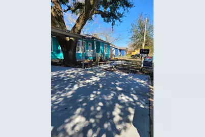 822 Retama Street, La Marque, TX 77568 - Photo 4
