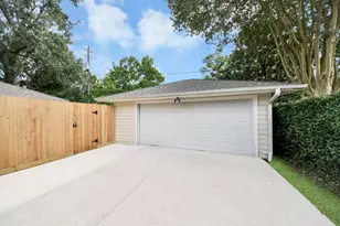 3419 Norris Dr, Houston, TX 77025 - Photo 32