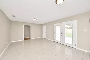 3419 Norris Dr, Houston, TX 77025 - Photo 10