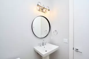 818 Knox St, Houston, TX 77007 - Photo 18