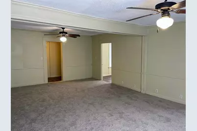 508 N Madison Street, Madisonville, TX 77864 - Photo 6