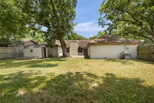 1103 Pecan Cir, Seabrook, TX 77586 - Photo 16