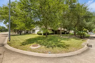 1103 Pecan Cir, Seabrook, TX 77586 - Photo 14