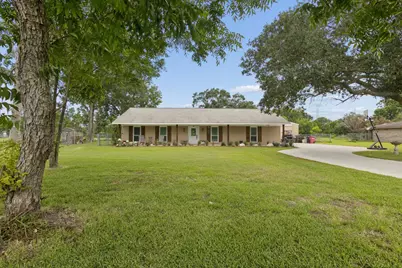 2865 County Road 936A, Alvin, TX 77511 - Photo 2