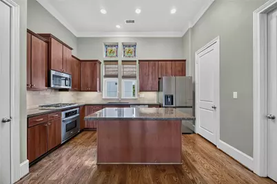 5723 Arabelle Lake, Houston, TX 77007 - Photo 4