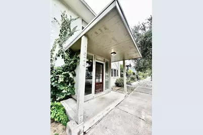 1624 Sealy #202, Galveston, TX 77550 - Photo 1