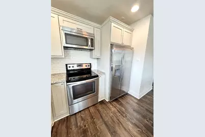1624 Sealy #202, Galveston, TX 77550 - Photo 4