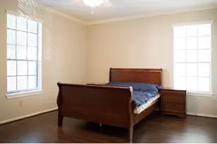 2255 Braeswood Park Dr, Houston, TX 77030 - Photo 8