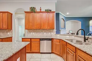 14614 Carolina Hollow Ln, Houston, TX 77044 - Photo 8