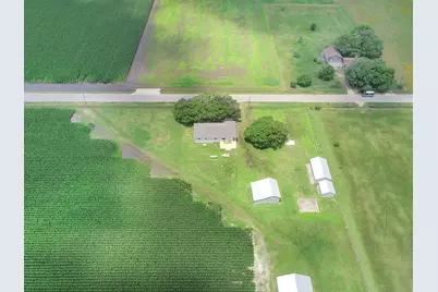 2606 Long Lane, Wallis, TX 77485 - Photo 4