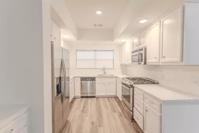 909 E 39th Street, Houston, TX 77022 - Photo 6